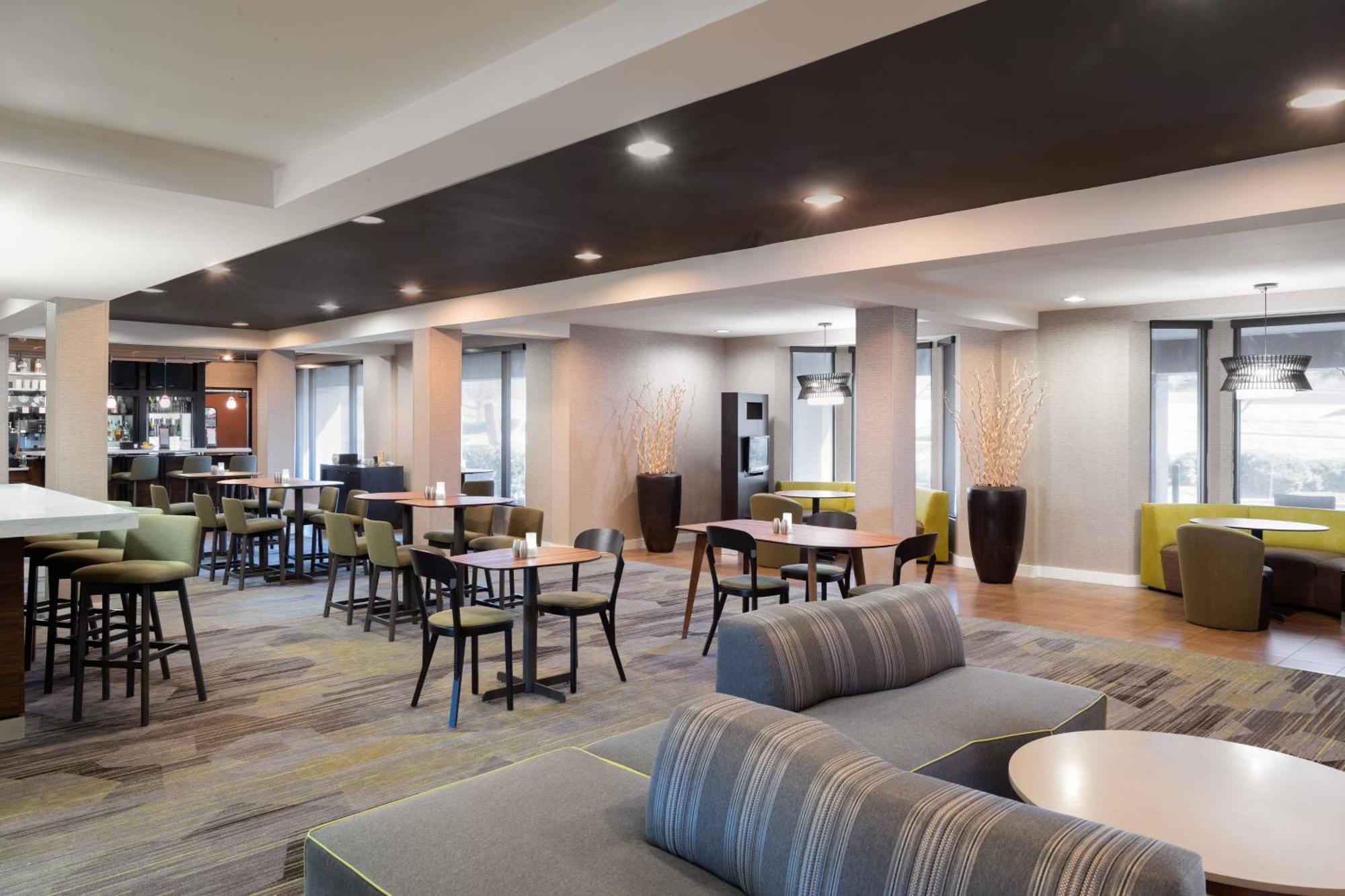 Courtyard By Marriott Princeton Exteriör bild